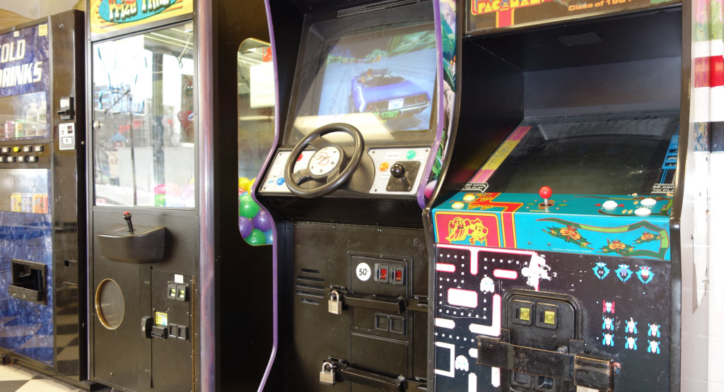 spin-central-belleville-archade-games-beverages-snacks